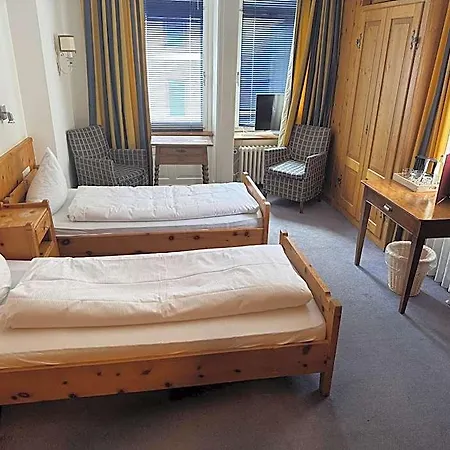 Languard Hotel 3*