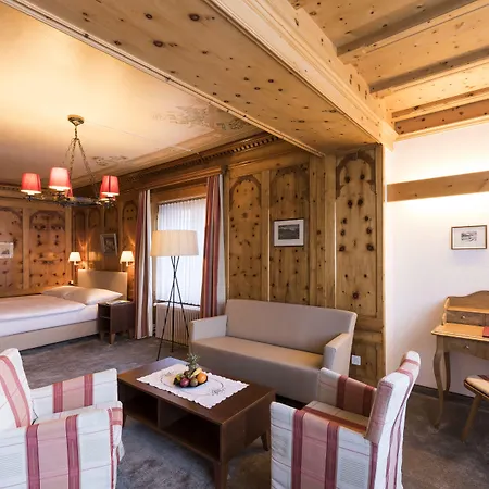 فندق Languard 3*