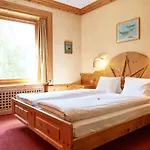 Languard Hotel 3*